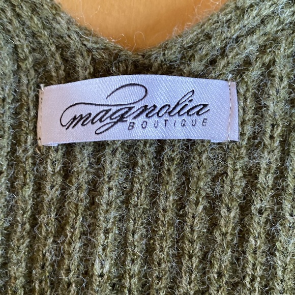 Magnolia Green Sweater - Picture 3 of 5